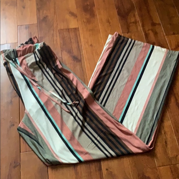 NWOT Honeyme striped pants size L - Picture 4 of 4